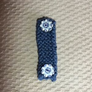 Knitted ear saver for face mask